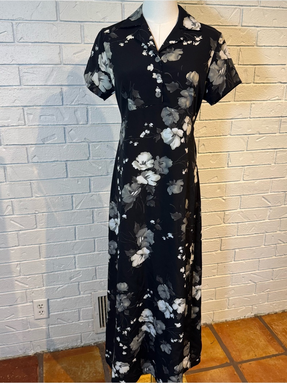Vintage 90s Genevieve Black Floral Maxi Dress Womens M